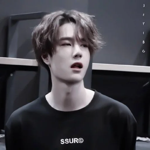 あ 𝘮𝘰𝘰𝘥 𝘸𝘢𝘯𝘨 𝘺𝘪𝘣𝘰 :; by @seduiisantee - человеческое лицо