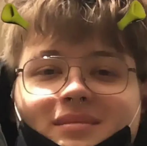 selfie accessory human face