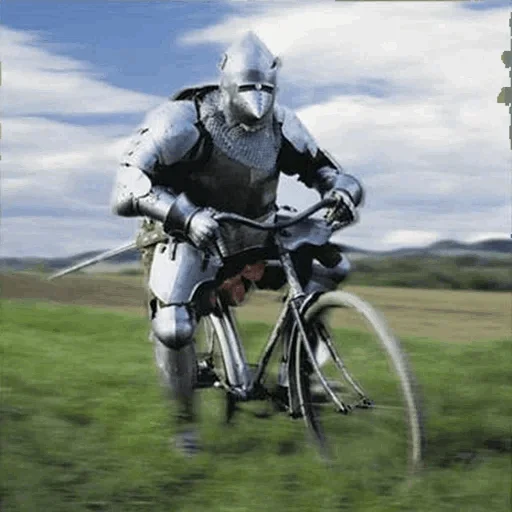 на открытом воздухе трава шлем