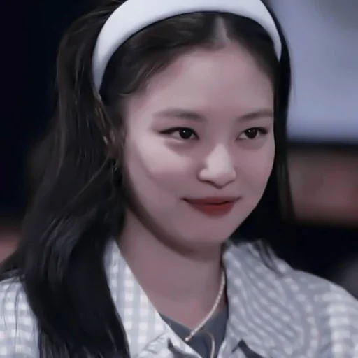 𝙟𝙚𝙣𝙣𝙞𝙚 :: @fStikBot - человеческое лицо