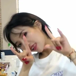 Стикер (G) I-DLE - 7