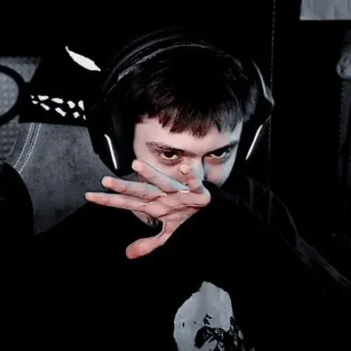 человеческое лицо Человек наушники