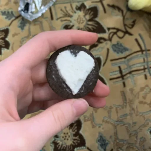 Стикер XnIEKyUzoxYB_by_stqr_bot - 1