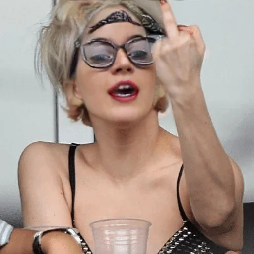 Создать мемы 👉 @Jenskii_stikerBot - 