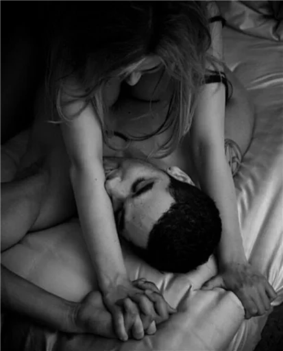 Человек черно-белый человеческое лицо