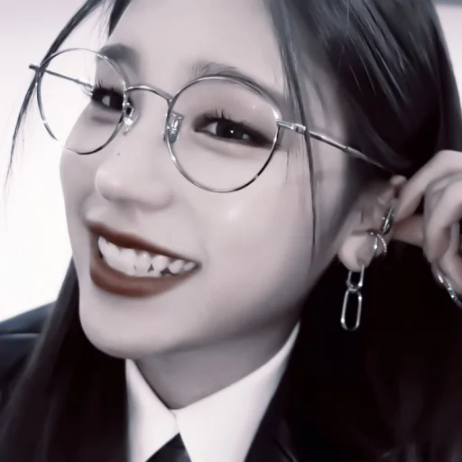 Sticker ˖ ་. YEJI ! ? ★ ▸ by @lomicor - 2