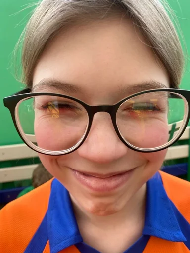 Пак создан в @moyi_stikery_bot - 