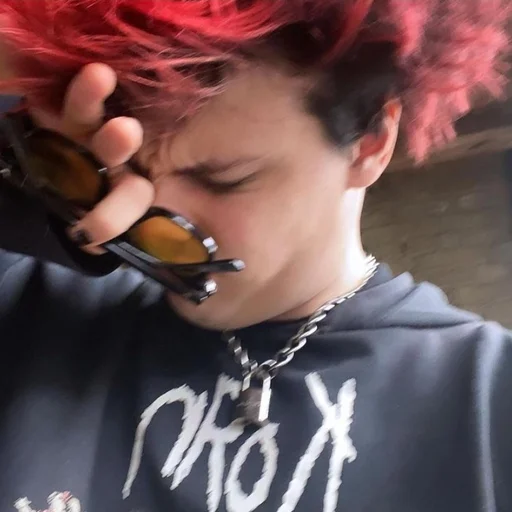 Sticker YUNGBLUD - 1