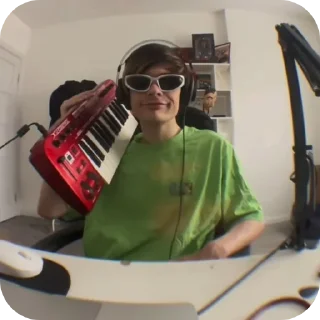 Стикер Юг с Лалой - 10