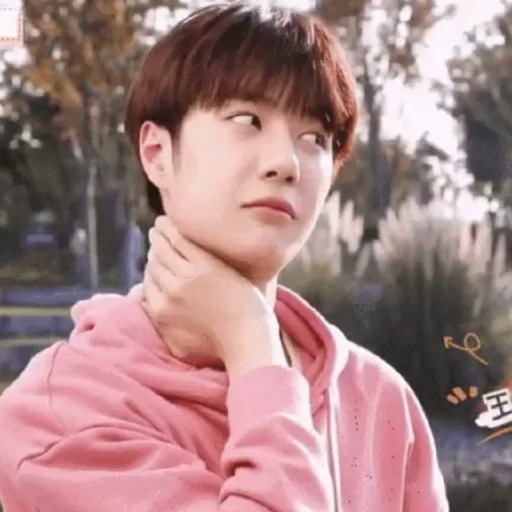 𝐘𝐢𝐛𝐨𓂃🐯 @thebabyibo - person