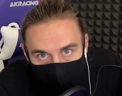 Стикер Yley🤍 - 6