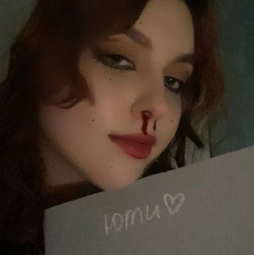 губная помада человеческое лицо губа