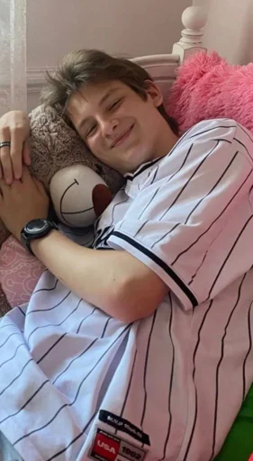 Пак создан в @moyi_stikery_bot - 