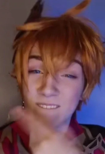 Человек человеческое лицо чёлка