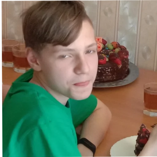 person human face birthday cake