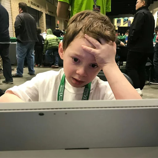 Gavin Reacciones By:@LeoSilvaSTM - 