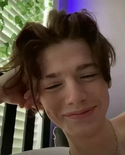 Человек человеческое лицо селфи