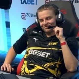 Стикер N A V I - 9