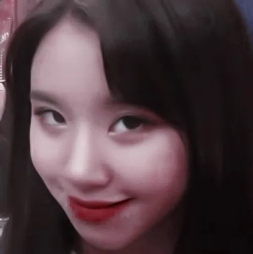 Стикер `` 🕷-Chayeong from @momo1luxv :: @fStikBot - 11