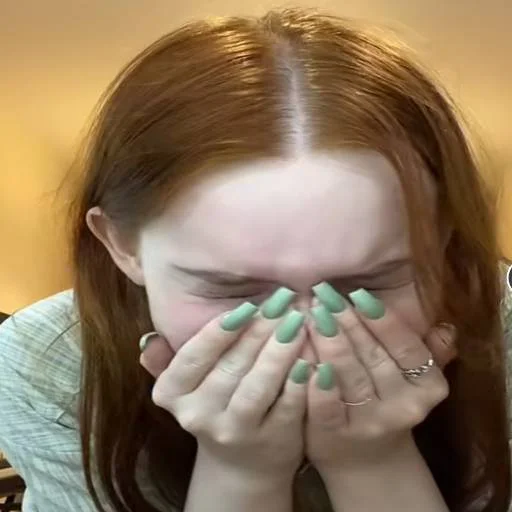 Человек гвоздь кожа