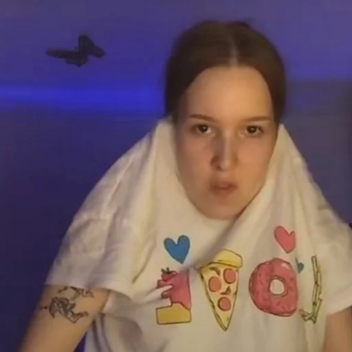 Человек человеческое лицо халат