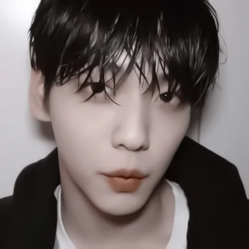 Человек губа чёлка