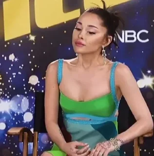 Стикер ariana grande / @marystikers - 2