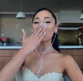 Стикер ariana grande / @marystikers - 10