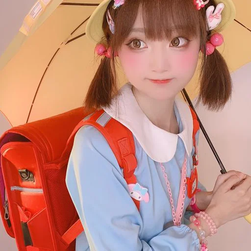 person fashion accessory clothing