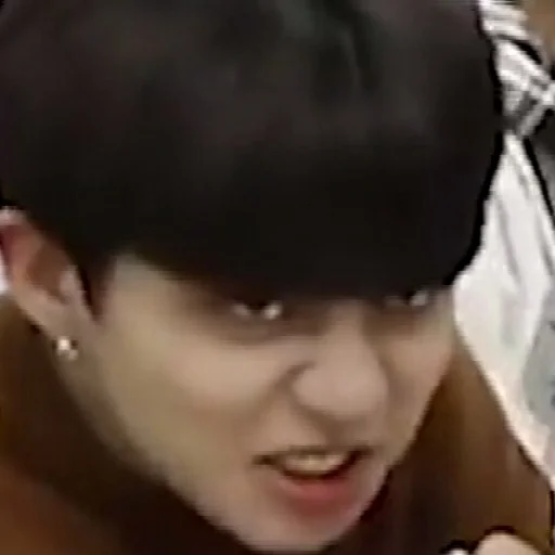 Человек одежда губа