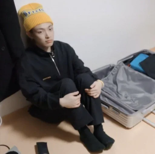 Человек одежда человеческое лицо