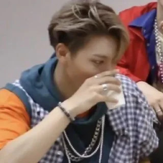 Sticker Тізи - 2