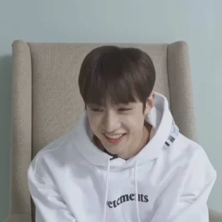 Стикер — BANGCHAN @skztikel - 11