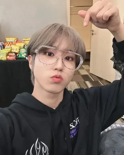 стрей Кидс... @yazykioboi_bot - 