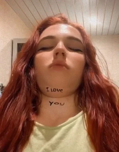 Человек селфи человеческое лицо