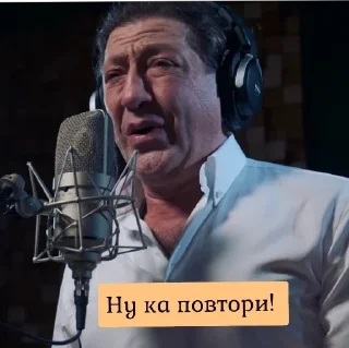 Стикер 🤟🏾 - 3