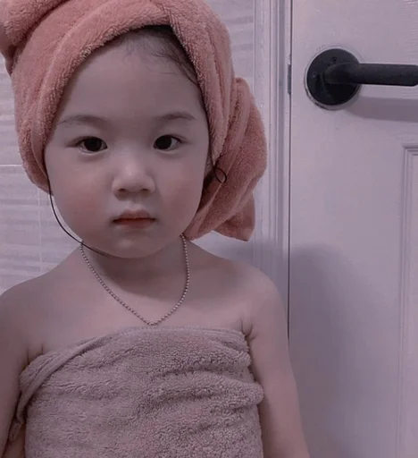 human face toddler baby