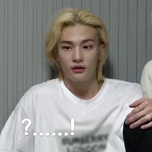 Sticker дед банчан и его сыновья🤡 - 3