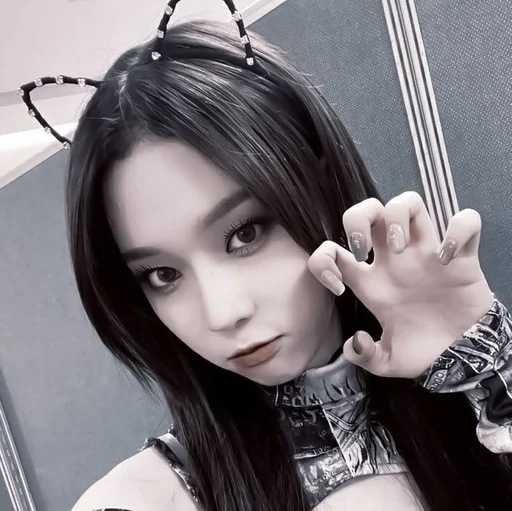 person human face fashion accessory