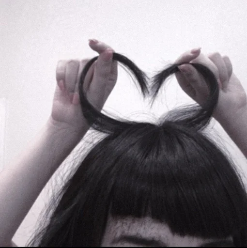 ʙʏ @miraxiw 💌🦋 - person