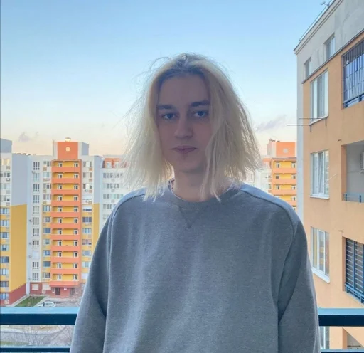 Человек одежда окно