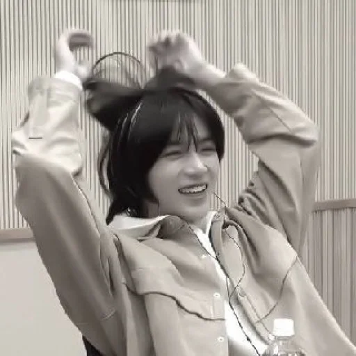 Sticker 𝐓𝐗𝐓 [𝐁𝐄𝐎𝐌𝐆𝐘𝐔]🤍 - 1