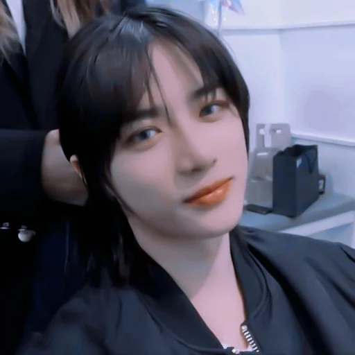 Стикер 🪡 - 𝐛𝐞𝐨𝐦𝐠𝐲𝐮`. | @pecjuwr - 6