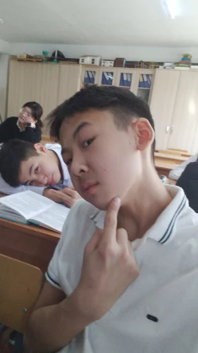 Sticker bgeWxTWjZp_by_WmojiBot - 1