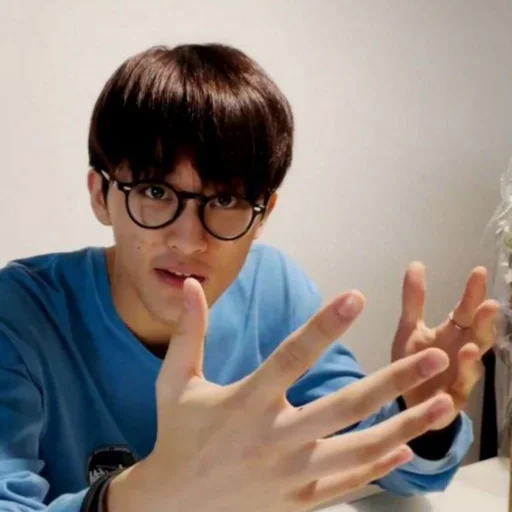 Стикер мемосные мордочки 2😭 :: @fStikBot - 4