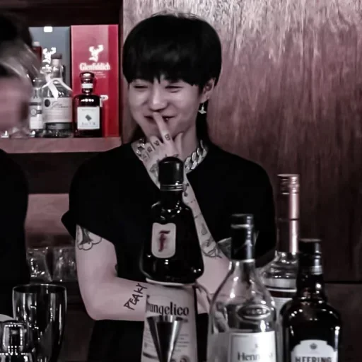 #𝐈𝐧𝐓𝐡𝐞𝐒𝐡𝐨𝐰𝐓𝐨𝐝𝐚𝐲: bloo ;: by @paradismaudit - 