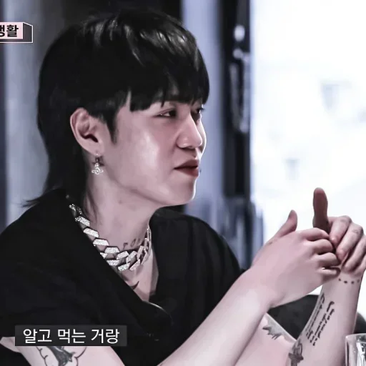 Sticker #𝐈𝐧𝐓𝐡𝐞𝐒𝐡𝐨𝐰𝐓𝐨𝐝𝐚𝐲: bloo ;: by @paradismaudit - 6