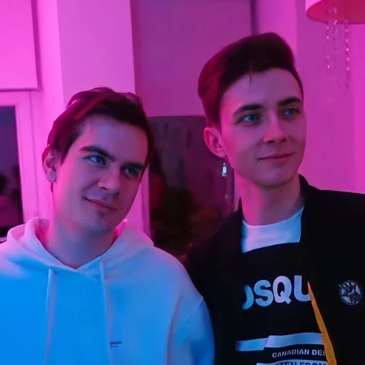 human face clothing person