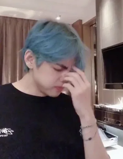 Человек комнатный причёска