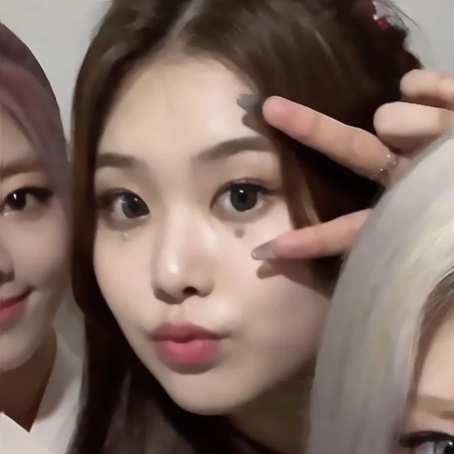 Sticker ✦ ָ ֙⋆ swan by @paradoxstickers - 5